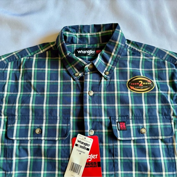 Wrangler Riggs Workwear Plaid Work Shirt Stretch Short Sleeve Blue 112325151. - Picture 2 of 6